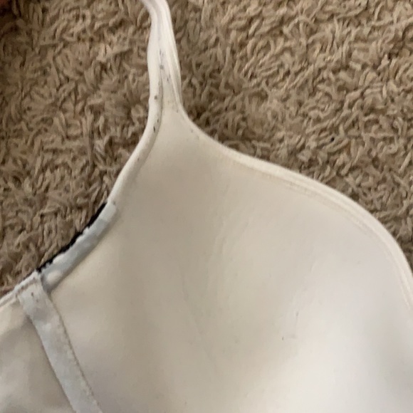 Victoria’s Secret Body By Victoria Demi - Picture 4 of 7